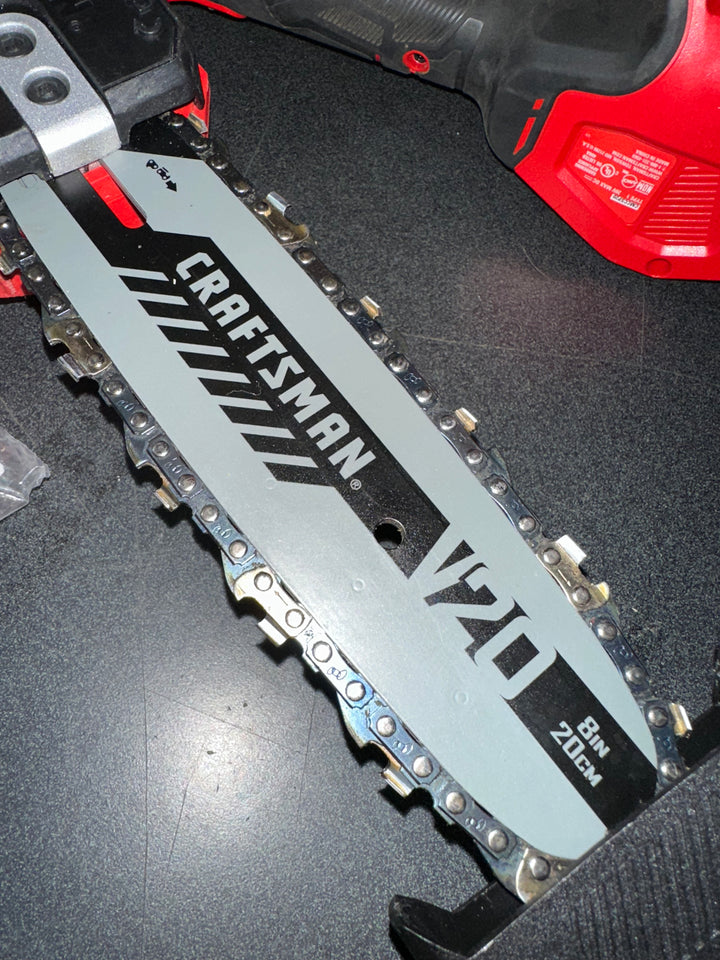 Sierra de pértiga CRAFTSMAN V20 de 20 voltios máx., 8 pulgadas, 4 Ah (batería y cargador incluidos) (USADA)