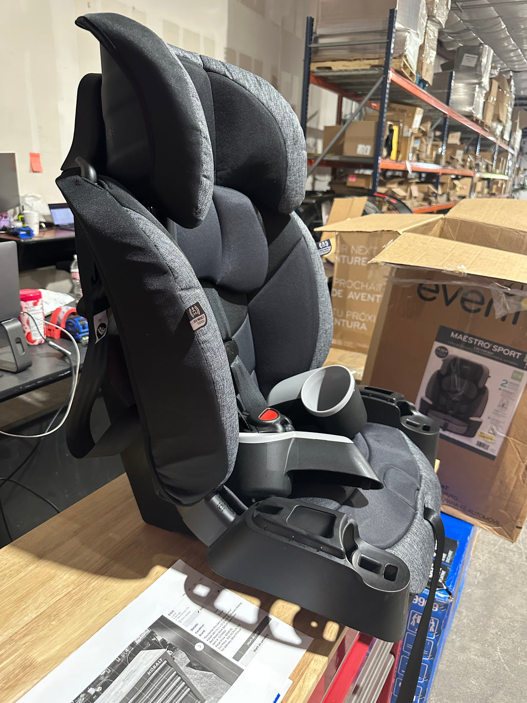 Evenflo Maestro Sport Harness Booster Car Seat (open box)(DONT LIST)