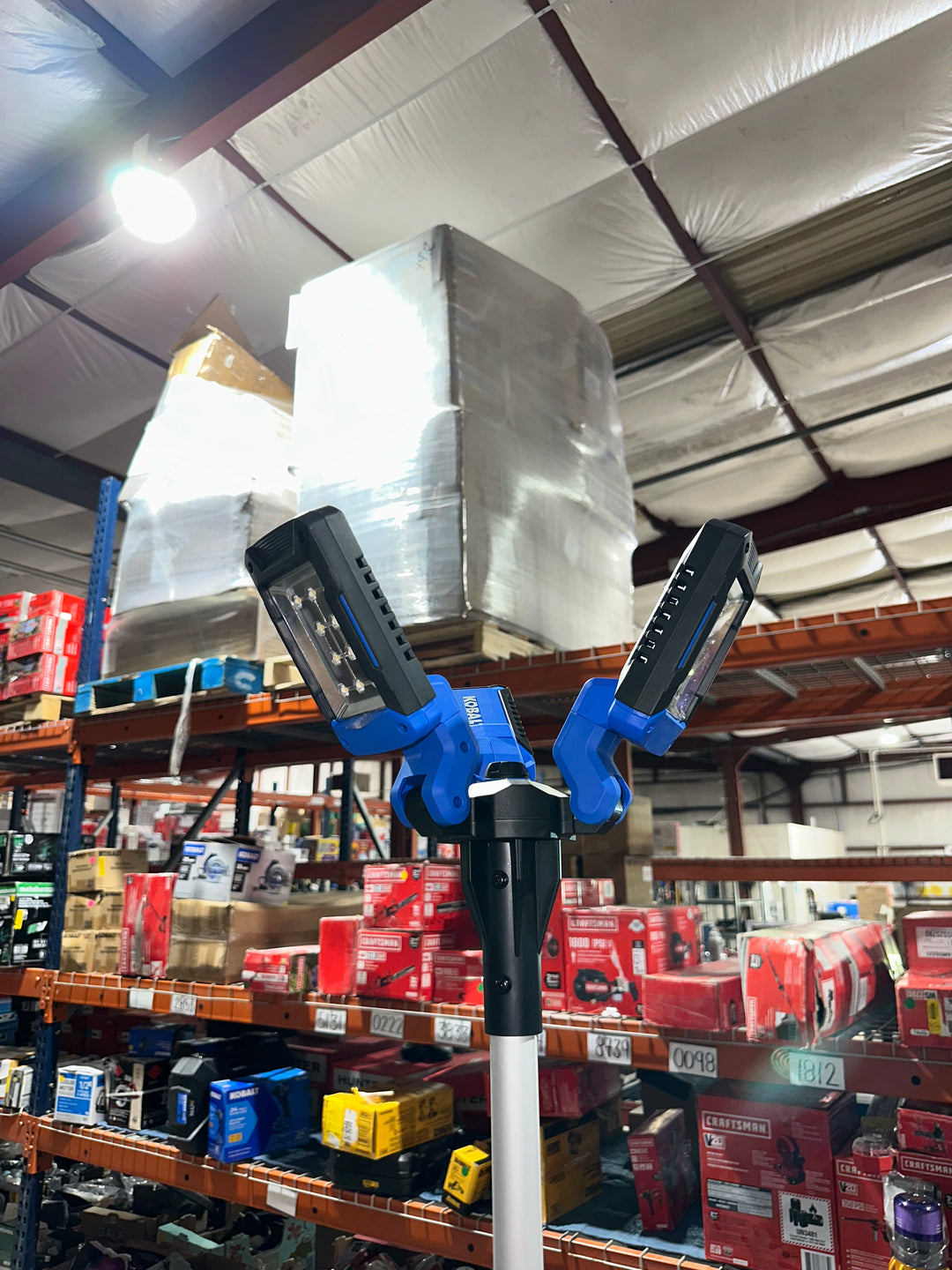 Kobalt 24-volt 3000 -Lumens LED Battery-operated Stand Work Light (OPEN BOX)