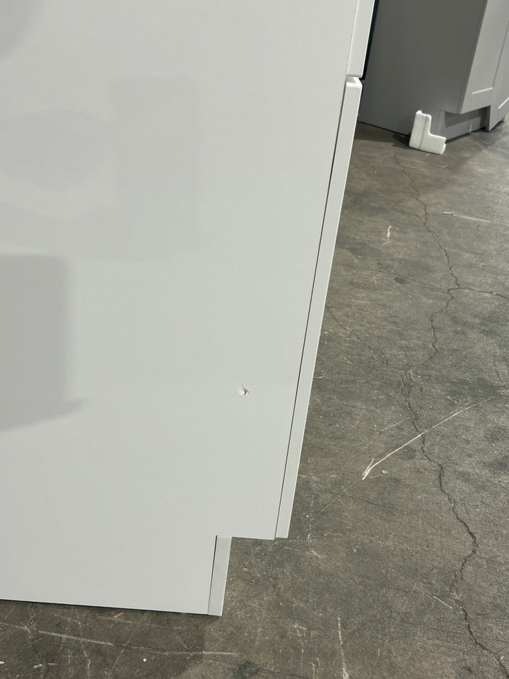 Project Source Series 30-in True White Bathroom Vanity Base Cabinet without Top (damaged)