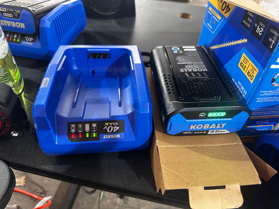 Kobalt Gen4 40-volt 24-in Battery Hedge Trimmer 2.0 Ah Battery Included , Charger Included (Used)
