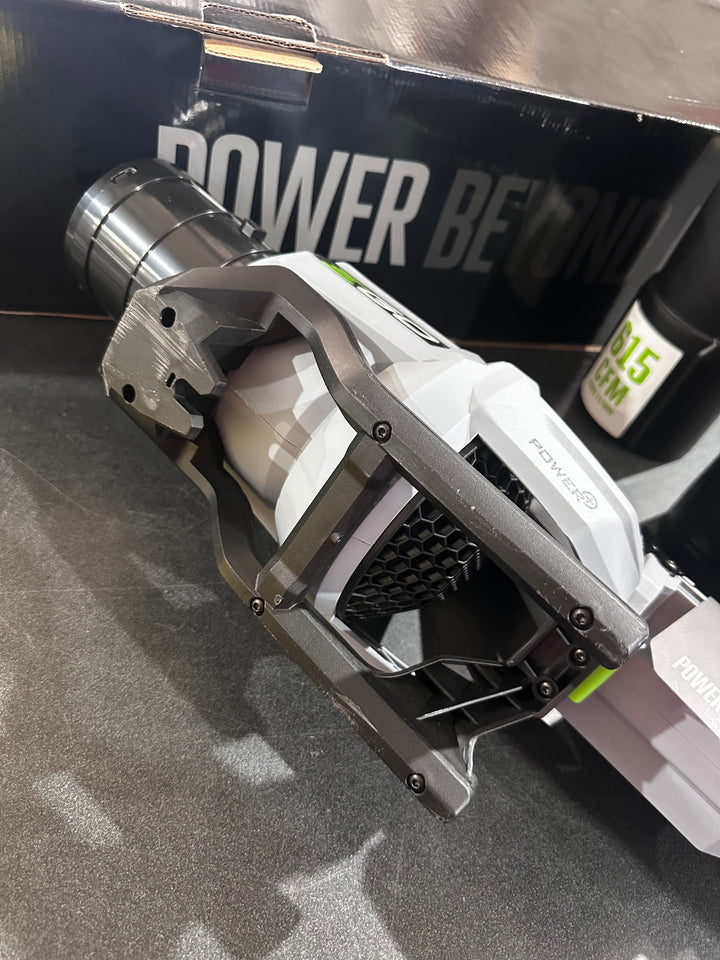 Kit combinado de recortadora de hilo y soplador de hojas inalámbrico EGO POWER+ de 56 voltios y 2,5 Ah (usado)