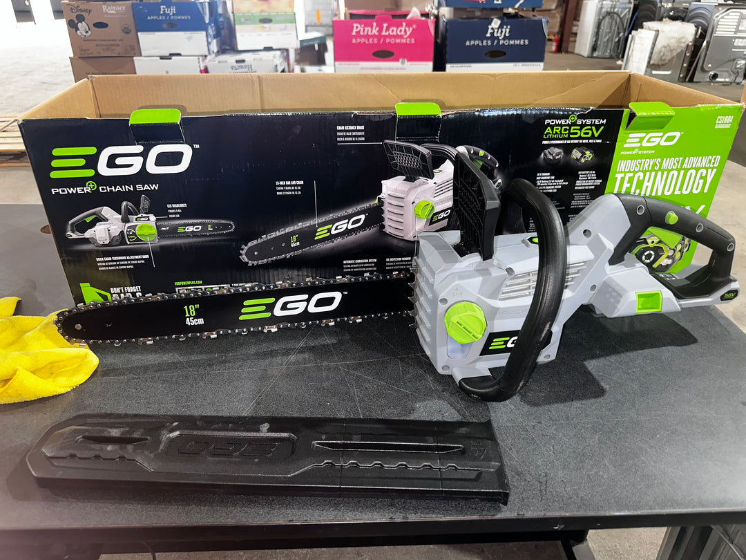 Motosierra EGO POWER+ de 56 voltios y 18 pulgadas con batería de 5 Ah (batería y cargador incluidos)