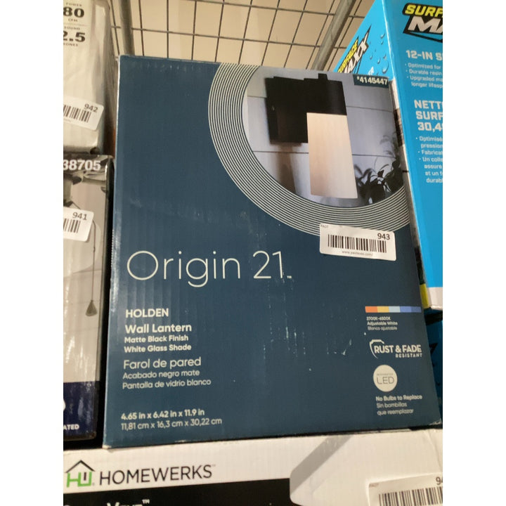 Lot # 943 Origin 21 Wall Lantern $21.00