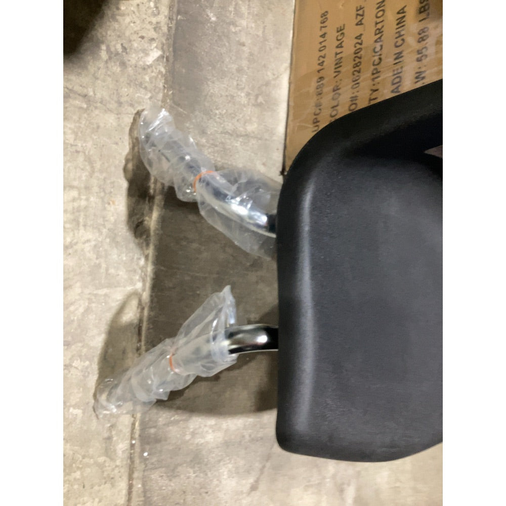 Lot # 2334 Black Vintage Chair Est. $50-100