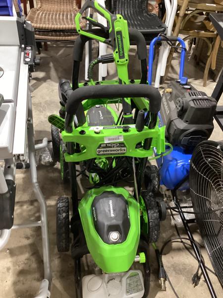 Lot # 2088 Greenworks 1.2-GPM Cold Water Pressure washer $249