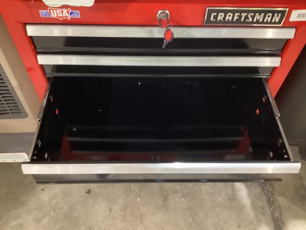 Lot # 2158 CRAFTSMAN Drawer Steel Rolling Tool Cabinet $299