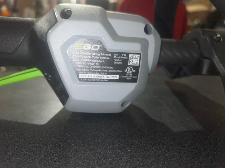 Desbrozadora de hilo de batería EGO de 56 voltios y 15 pulgadas con eje dividido. Batería y cargador no incluidos (HERRAMIENTA DESNUDA) (USADA) 