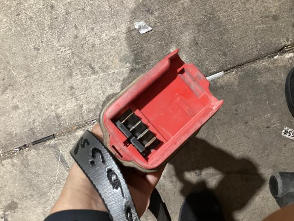 Lot # 329 Craftsman V20 4-1/2 in Cordless Small Angle Grinder CMCG400B $69