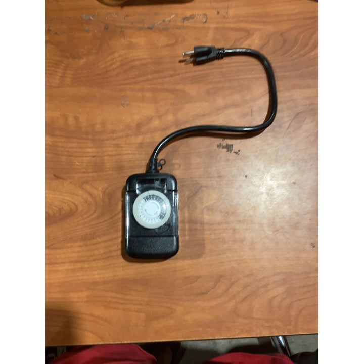 Lot # 1088 LYTESUN Plug-in Mechanical Timer LTS-168 $18