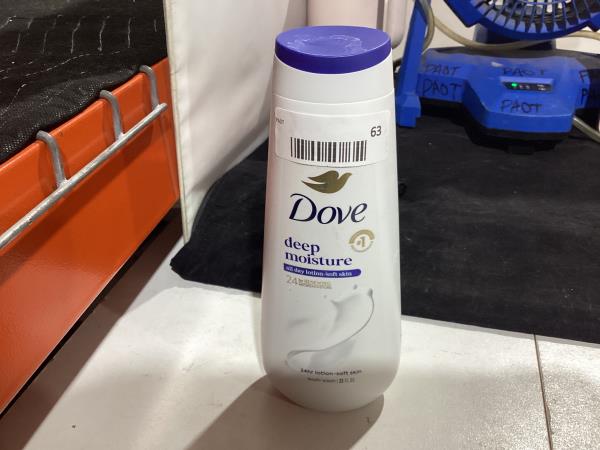 Lot # 63 Dove Deep Moisture Nourishing Body Wash 23 Ounce