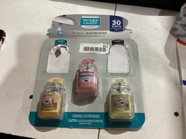 Lot # 811 Yankee Candle Car Air Fresheners