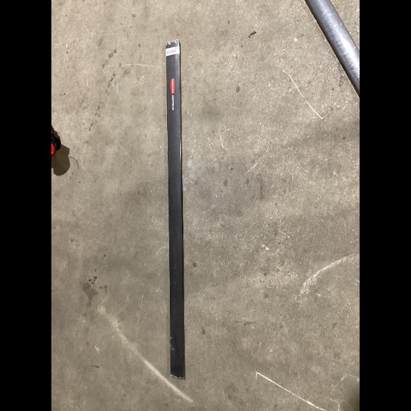 Lot # 1440 Rubbermaid Infinity Storage Track $35