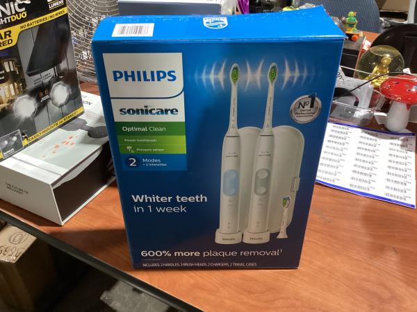 Lot # 1748 Philips Sonicare 5000 Electric Toothbrush Set $100