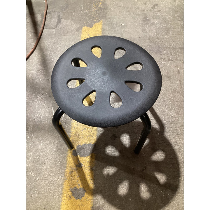 Lot # 1026 PAOT 1026 Black Stool Used $20-$35