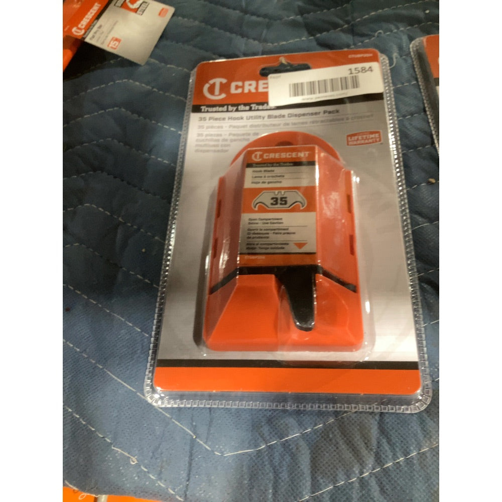 Lot # 1584 Crescent Utility Blades $7.00