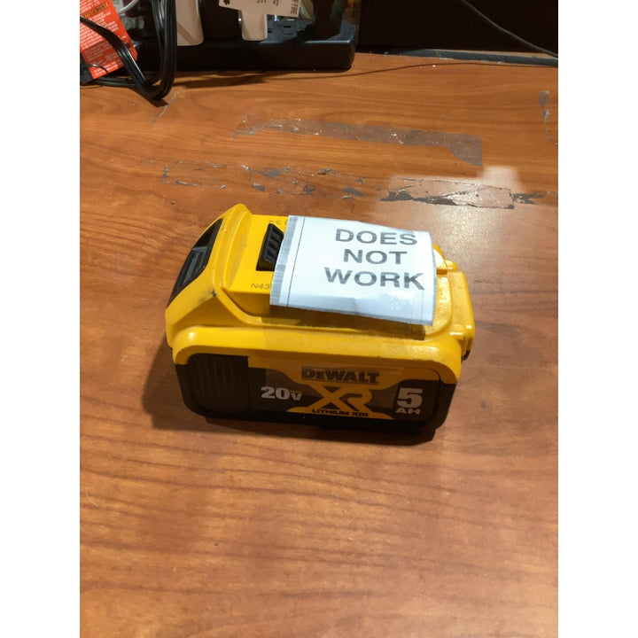 Lot # 143 DeWalt DCB205 20V Battery Pack $25.00