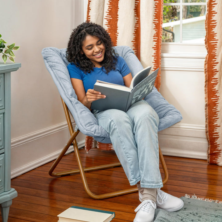 Lot # 1217 Flash Furniture Chairs $81.94