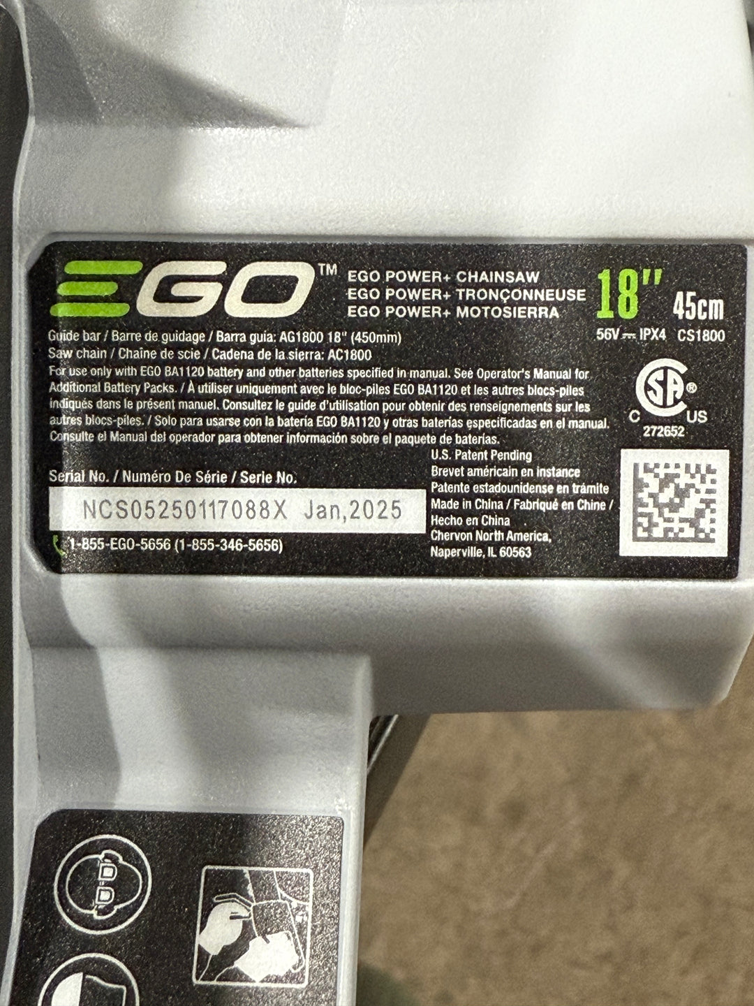 Motosierra EGO POWER+ de 56 voltios y 18 pulgadas con batería de 5 Ah (batería y cargador incluidos)