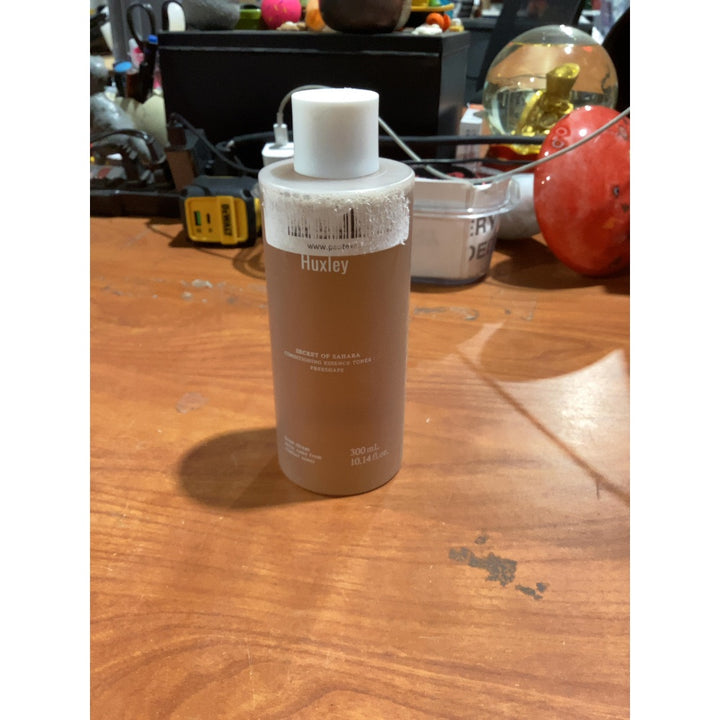 Lot # 1173 Huxley Toner Extract It $35