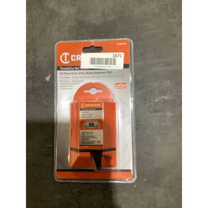 Lot # 1671 Crescent Utility Blades $7.00