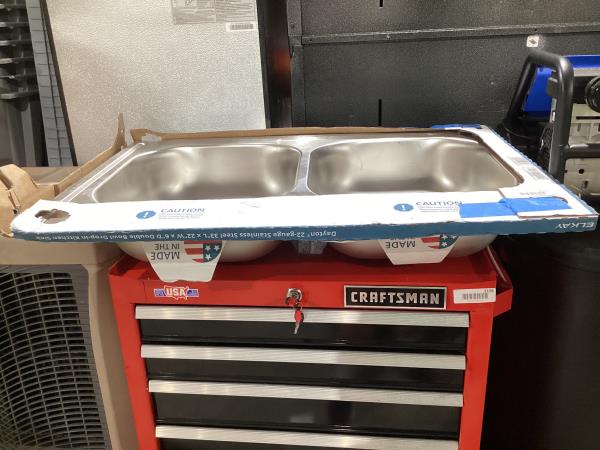 Lot # 2157 Kingsford 33x22 Stainless Kitchen Sink $70