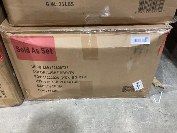 Lot # 1583 Flash Furniture 24" Counter Height Stools $100