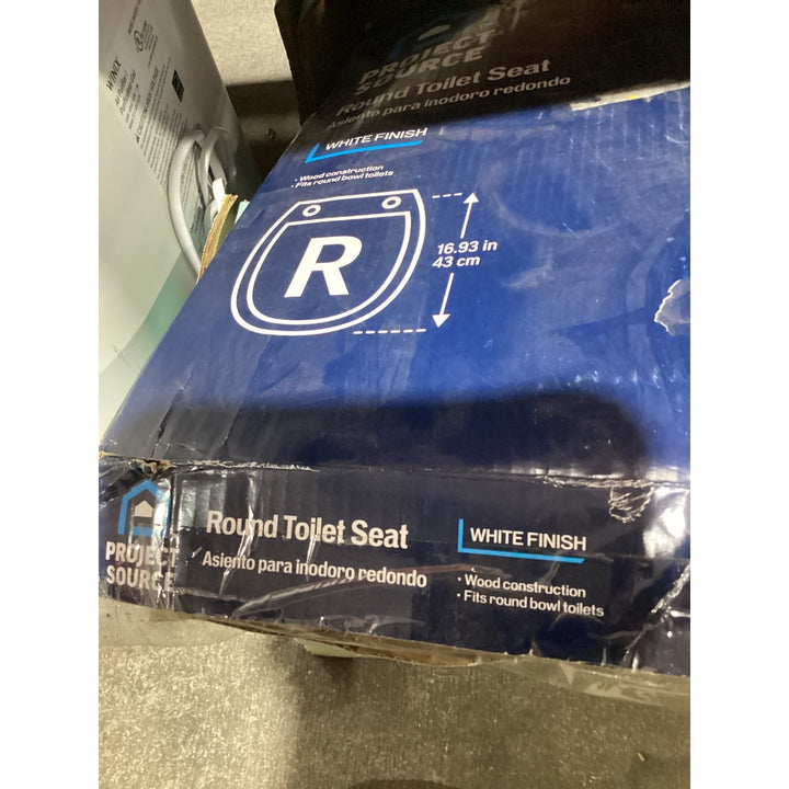 Lot # 876 PROJECT SOURCE Round Toilet Seat $15