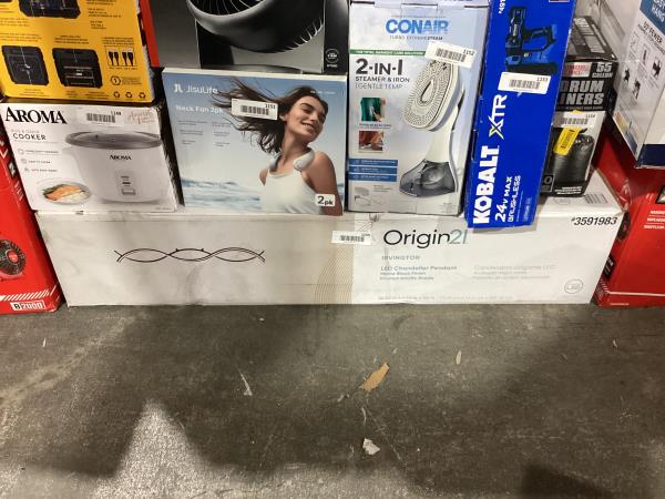 Lot # 1155 HDC Modern Minimalist Creative LED Chandelier $179