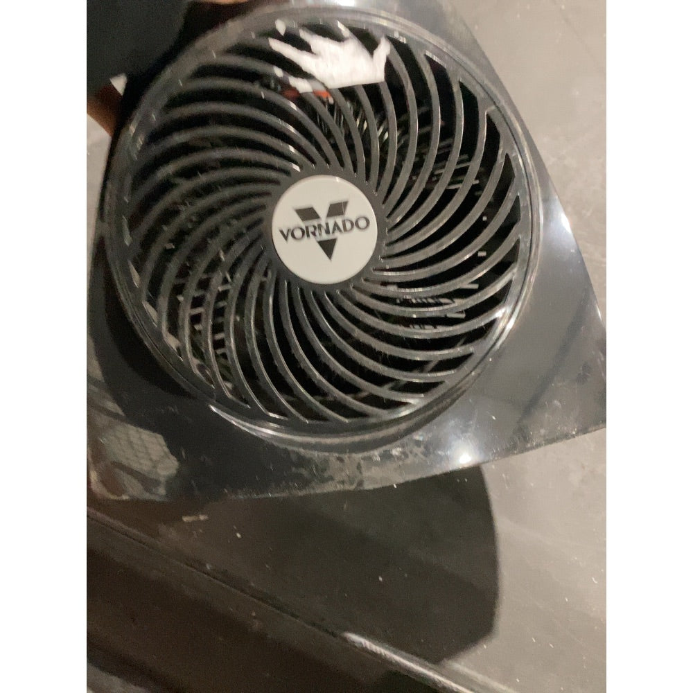 Lot # 606 Vornado VH203 Heater $49.99 est.