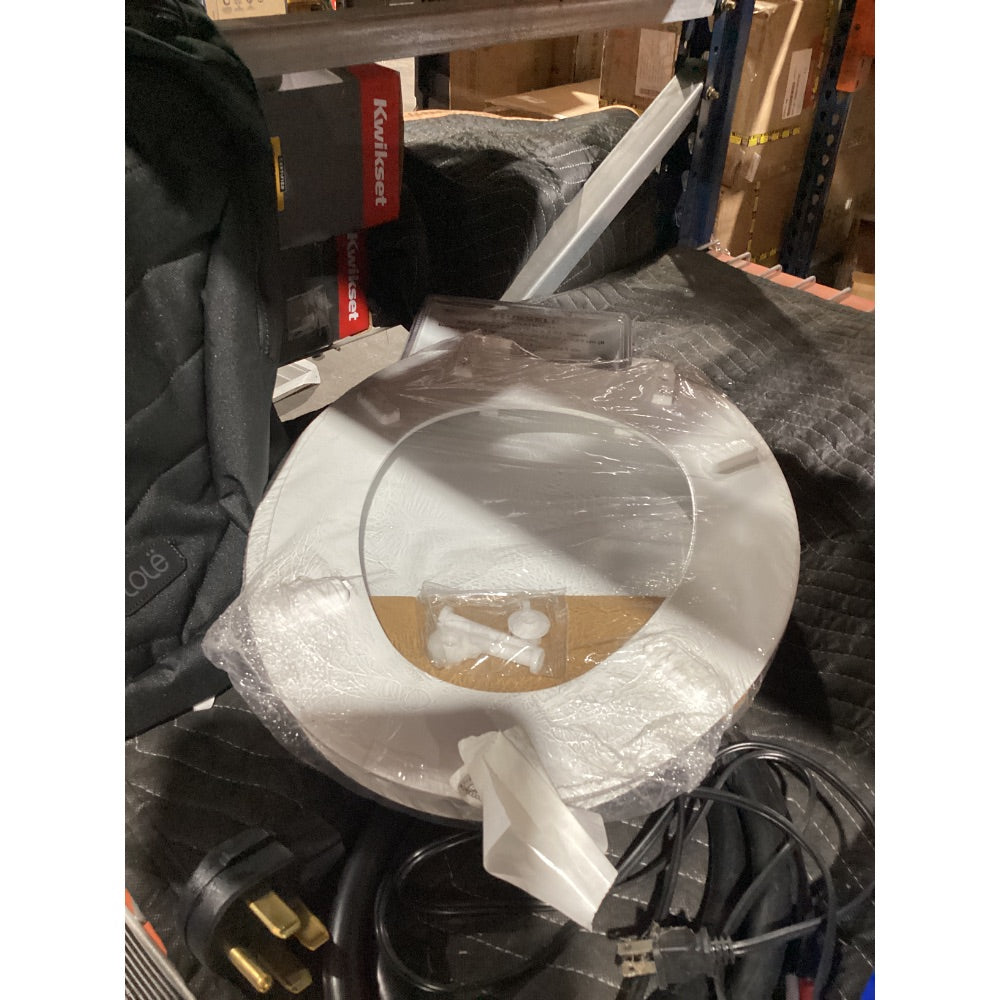 Lot # 885 Generic White Toilet Seat Model 18 $30