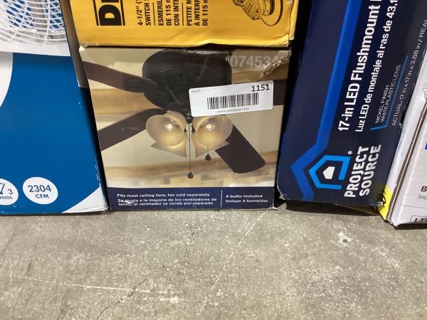 Lot # 1151 Harbor Breeze Ceiling Fan Light Kit $38