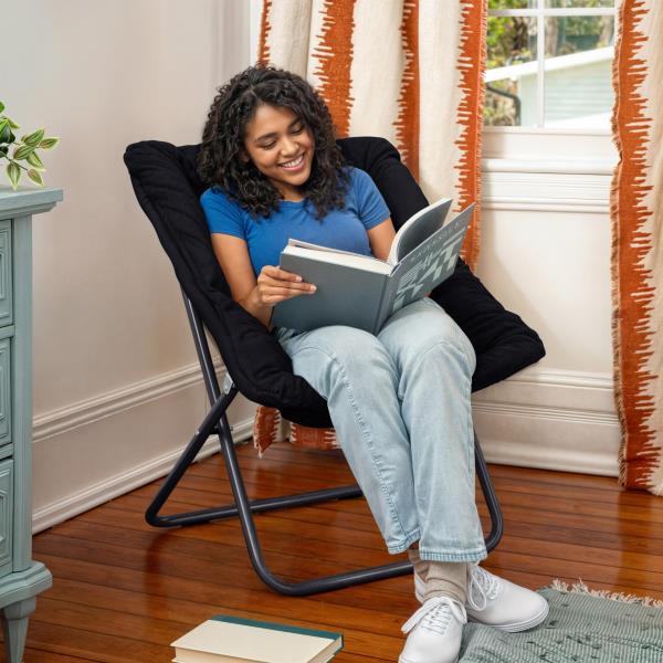 Lot # 1438 Flash Furniture Chair $94.00