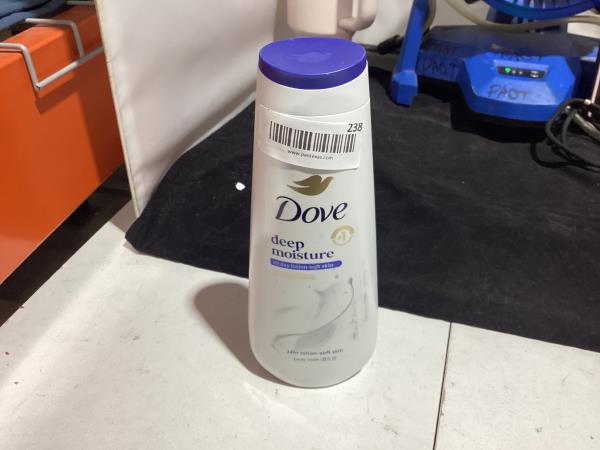 Lot # 238 Dove Deep Moisture Nourishing Body Wash 23 Ounce
