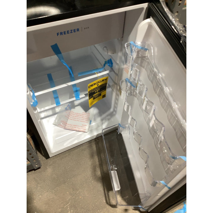 Lot # 2149 Gray $100-200