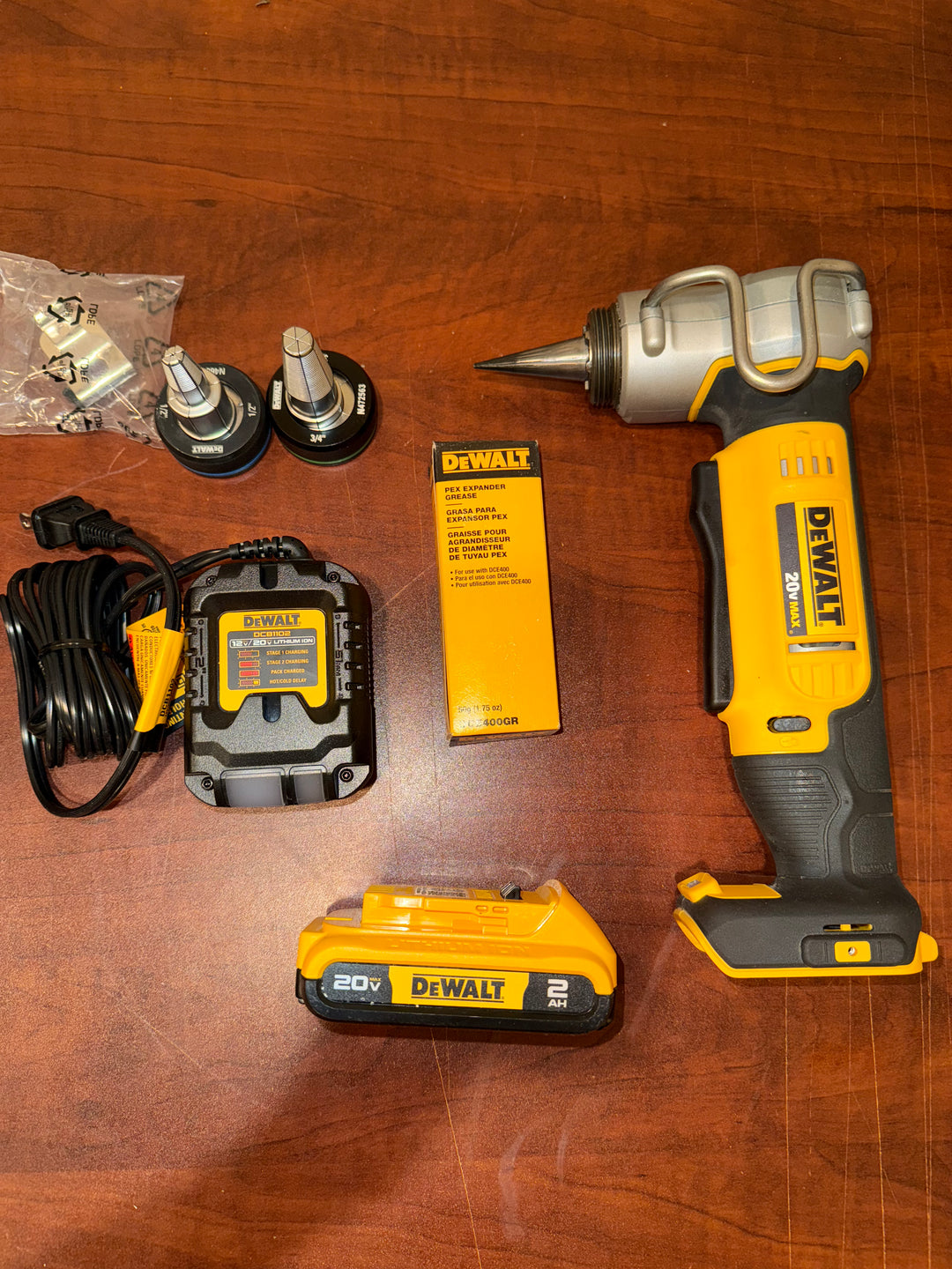 DEWALT 20V MAX PEX Expansion Tool Kit (1/2-in and 3/4-in) used