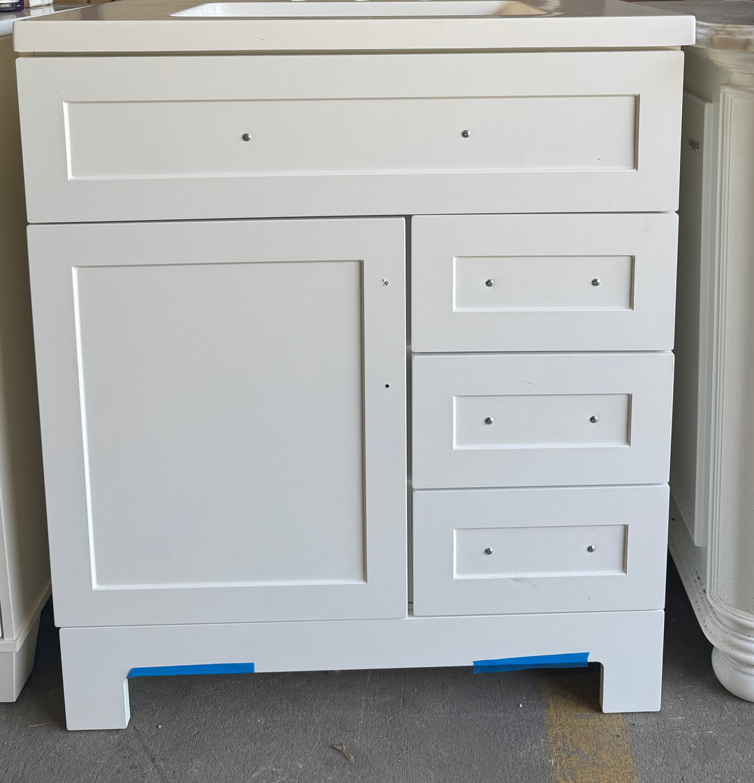 Style Selections Cauley 30-in True White Single Sink Bathroom Vanity (open box)