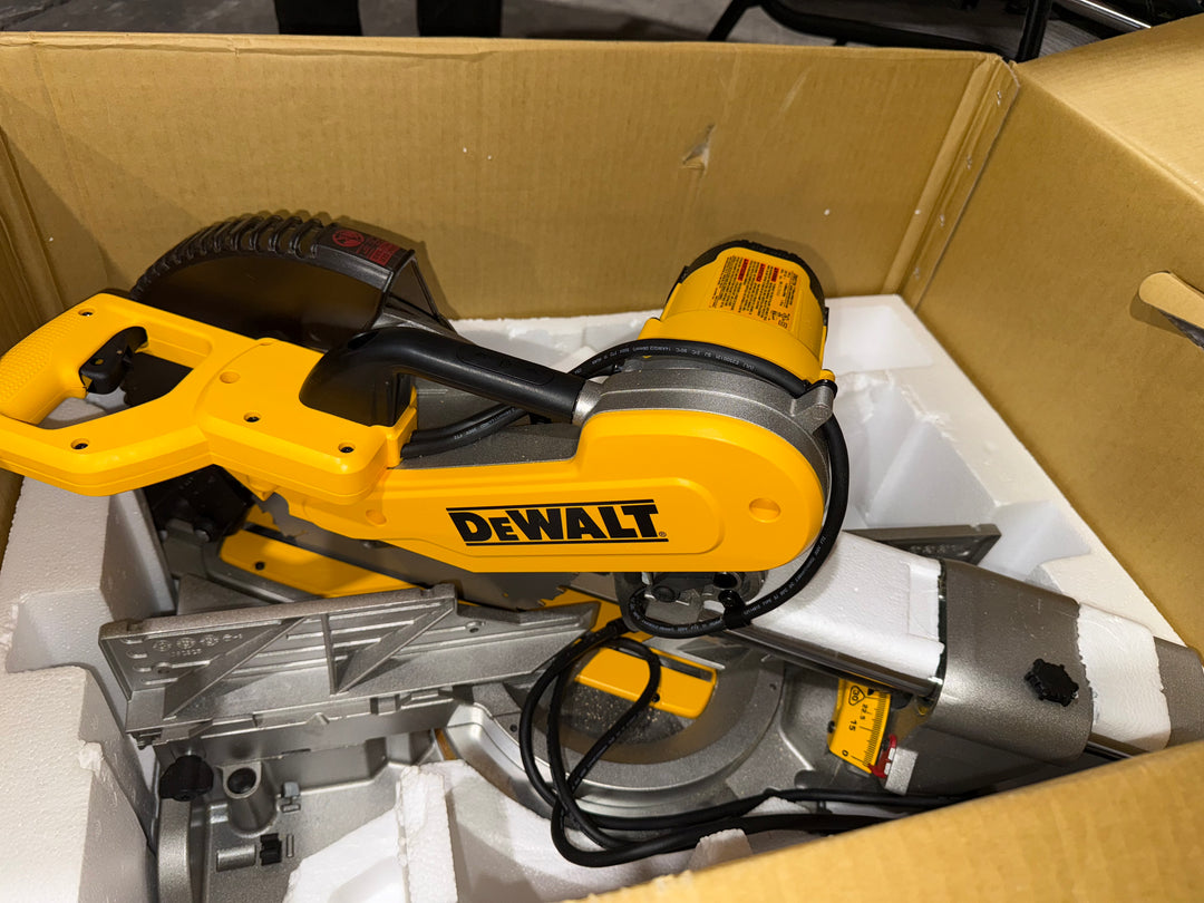 Sierra ingleteadora compuesta con cable DEWALT de 12 pulgadas y 15 amperios con bisel doble (caja abierta)