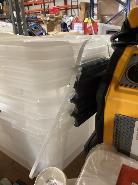 Lot # 325 Iris Buckle up Storage Box 12.9 Quart Clear $41