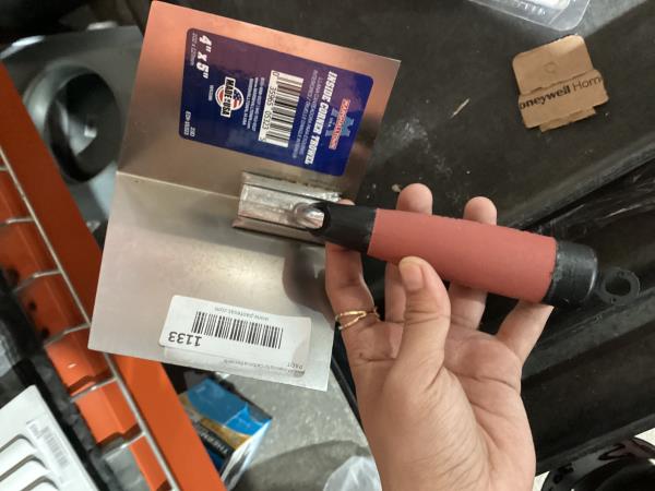 Lot # 1133 Drywall & Plastering Corner Trowel 4 X 5