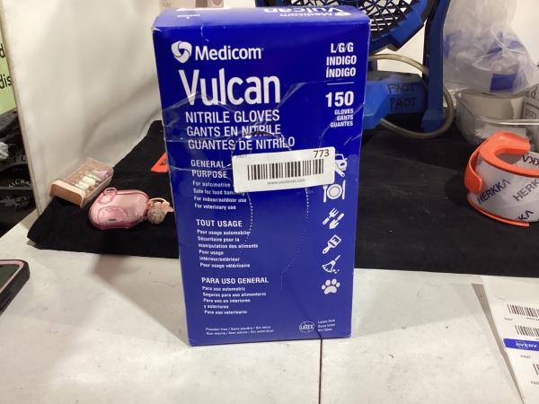 Lot # 773 Vulcan Powder-free Gloves Large Pack of 150