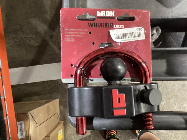 Lot # 950 bROK Lock Warrior Coupler HD $55