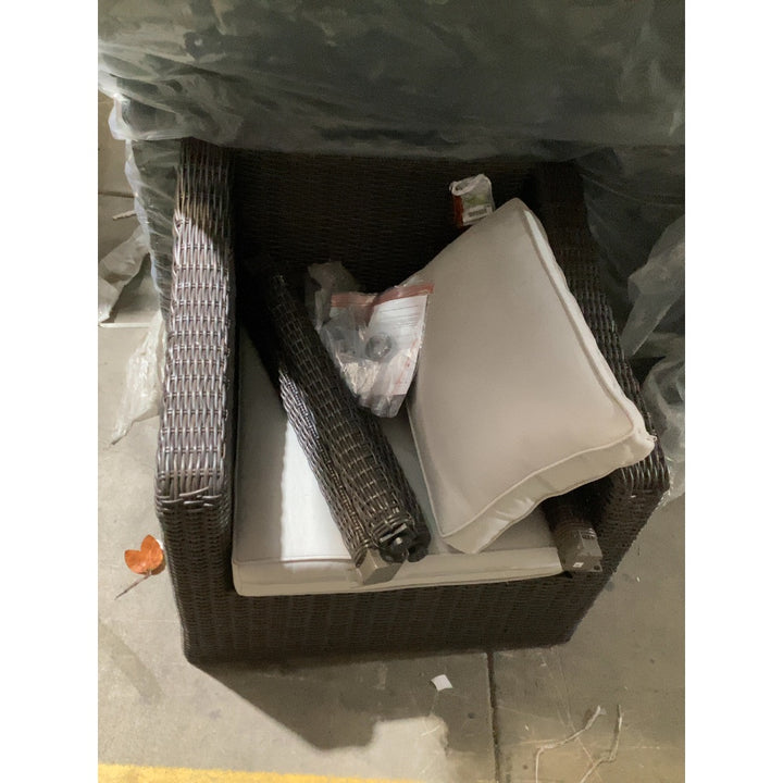 Lot # 2246 Wicker Patio Chair $30.00