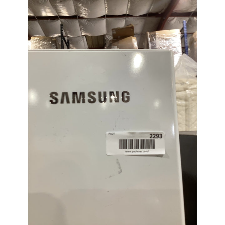 Lot # 2293 Samsung Refrigerator $1000