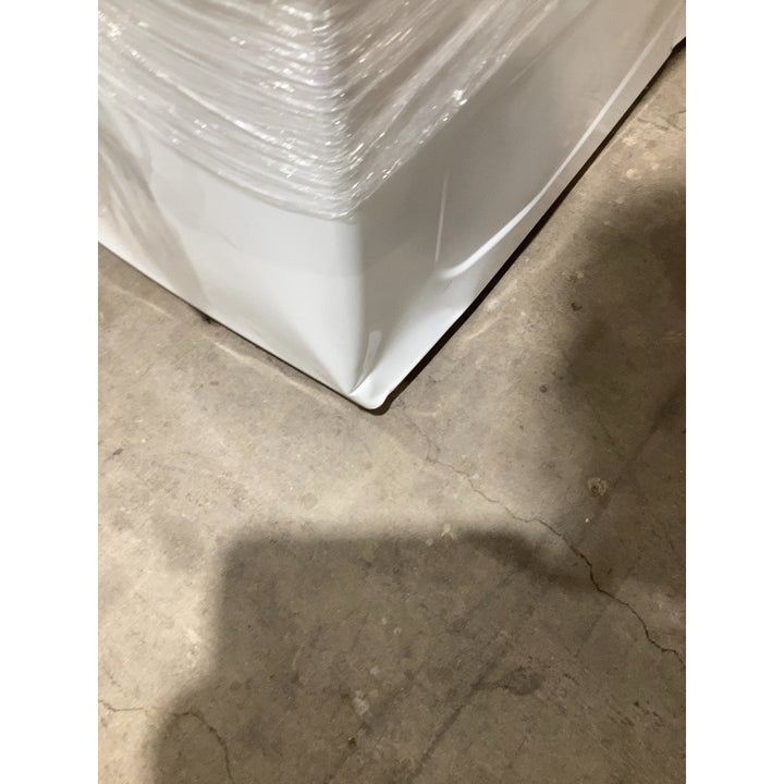 Lot # 2291 GE PTW700BSTWS Top Load Washer $899.00