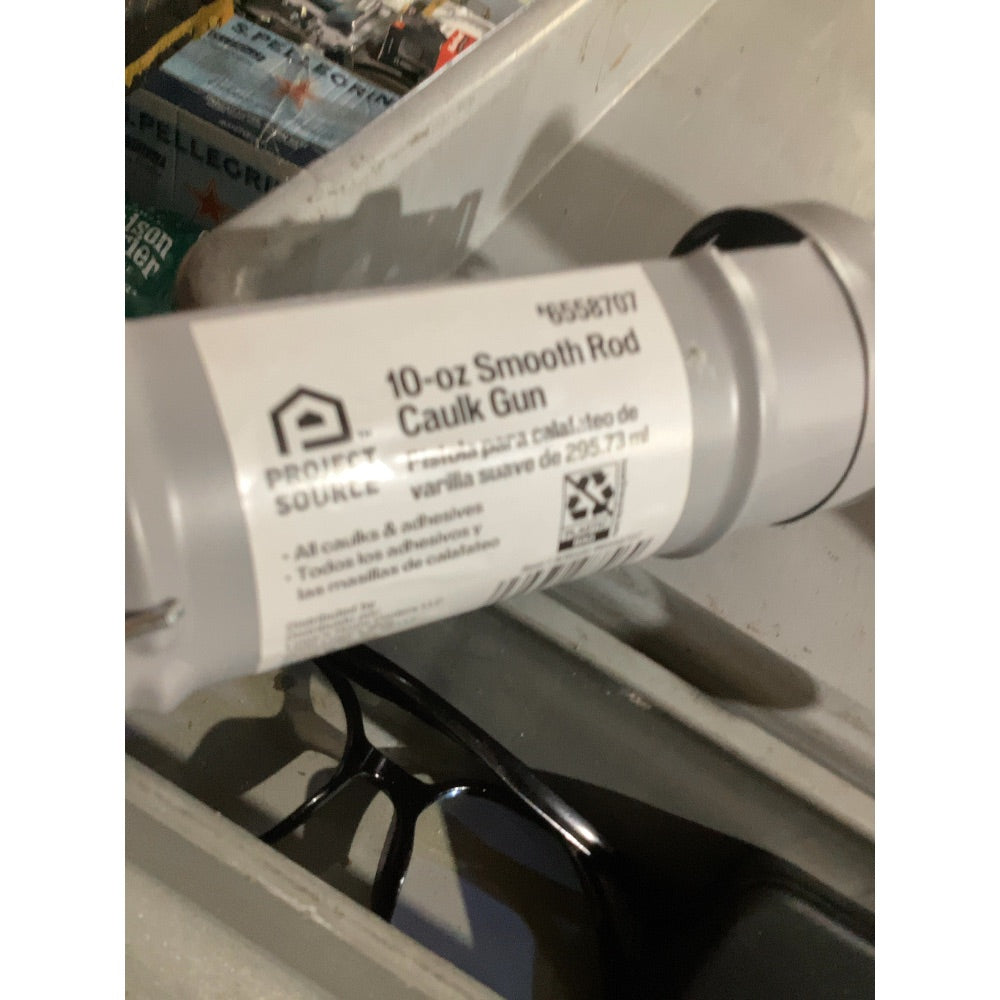 Lot # 841 Project Source Smooth Rod Caulk Gun $15.00