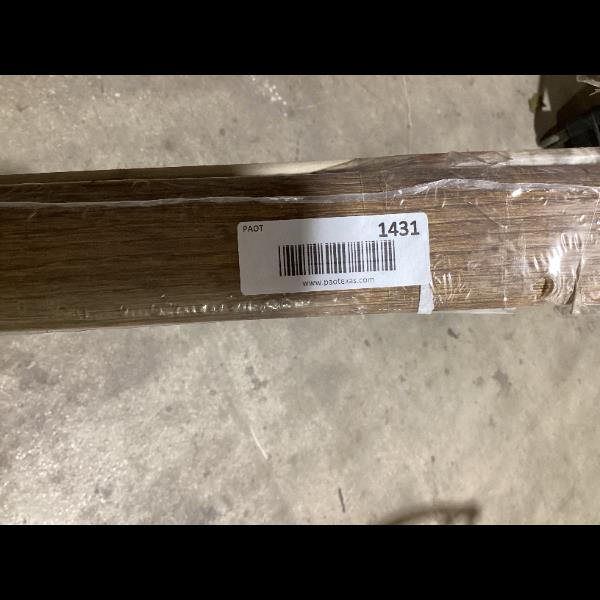 Lot # 1431 EverTrue Brandy PVC Floor Edging Model 6J4N 15-0038S $33