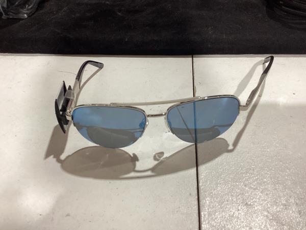 Lot # 403 Men's Dockers Aviator Sunglasses, Silver