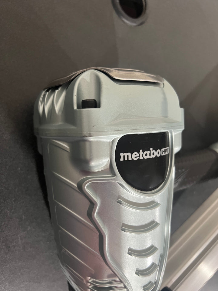 Metabo HPT 3-1/2-in 30-Degree Pneumatic Framing Nailer (open box)