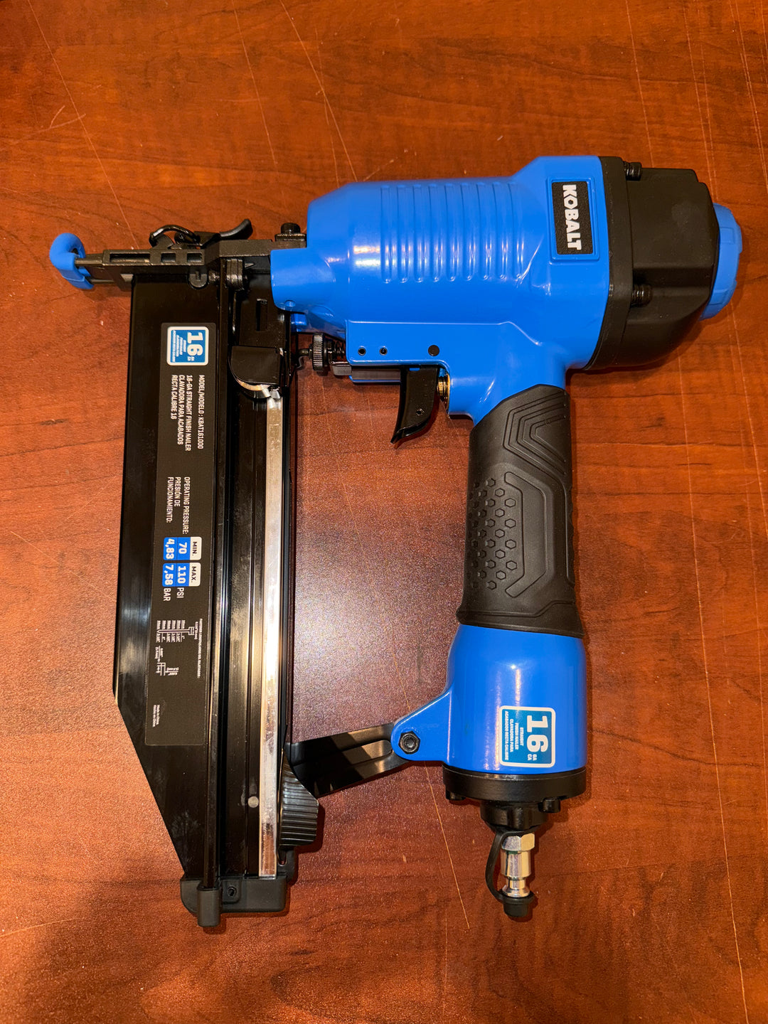 Kobalt Nailer 2-1/2-in 16 -Gauge Pneumatic Straight Finish Nailer (open box)